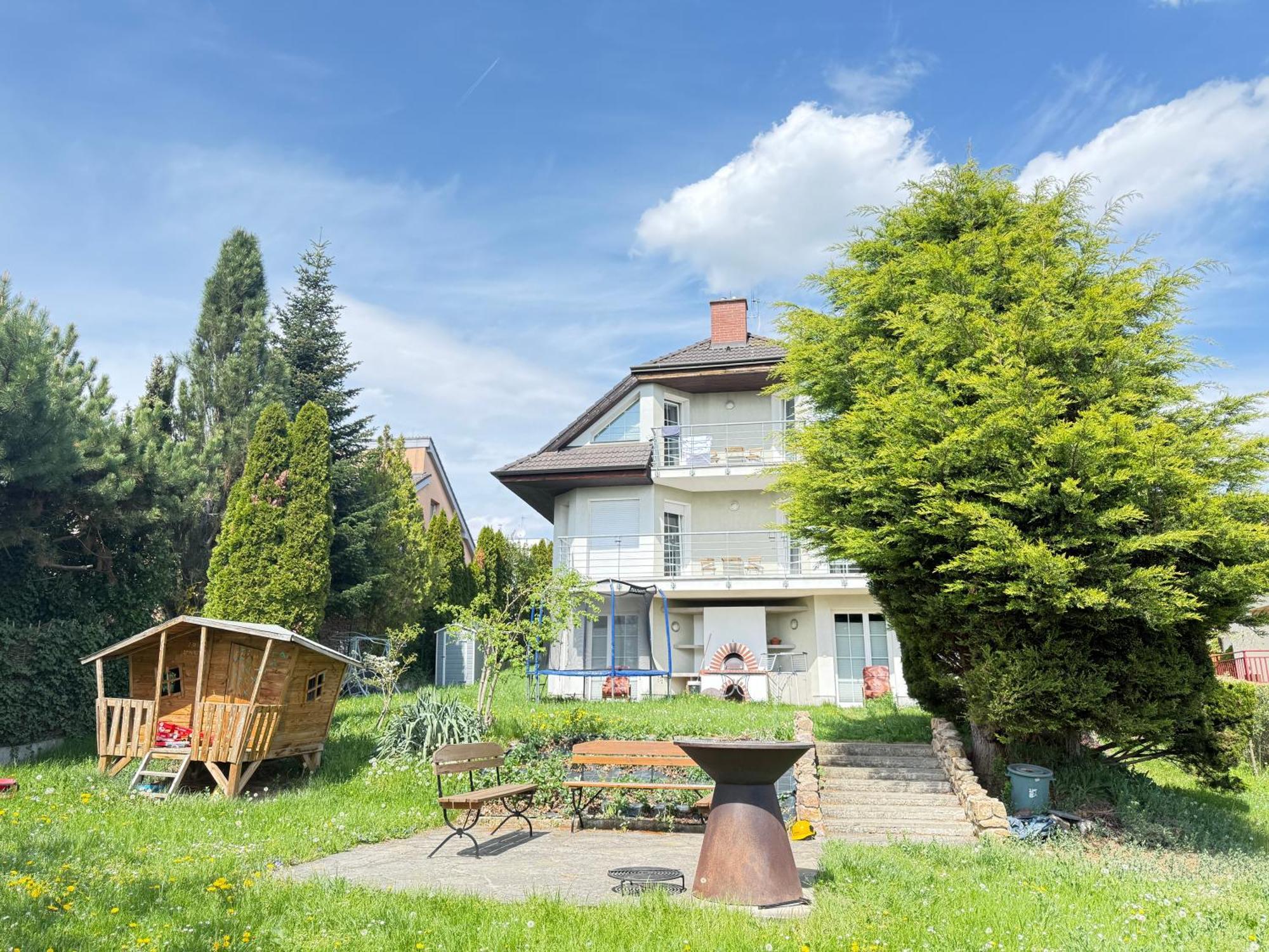 公寓 Diamondvilla, 4 Bedroom Apartment, Garden &