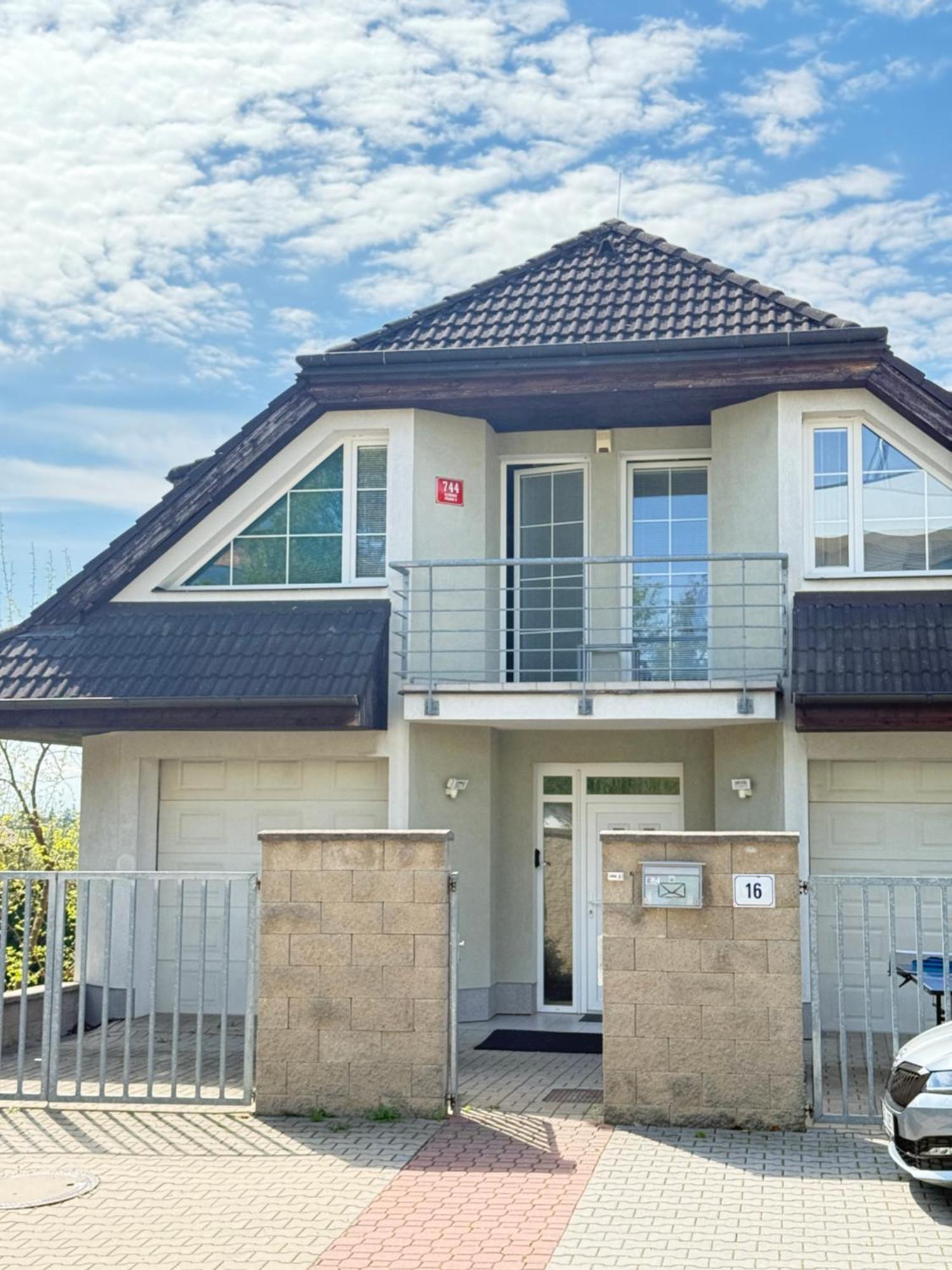 Diamondvilla, 4 Bedroom Apartment, Garden & * 布拉格