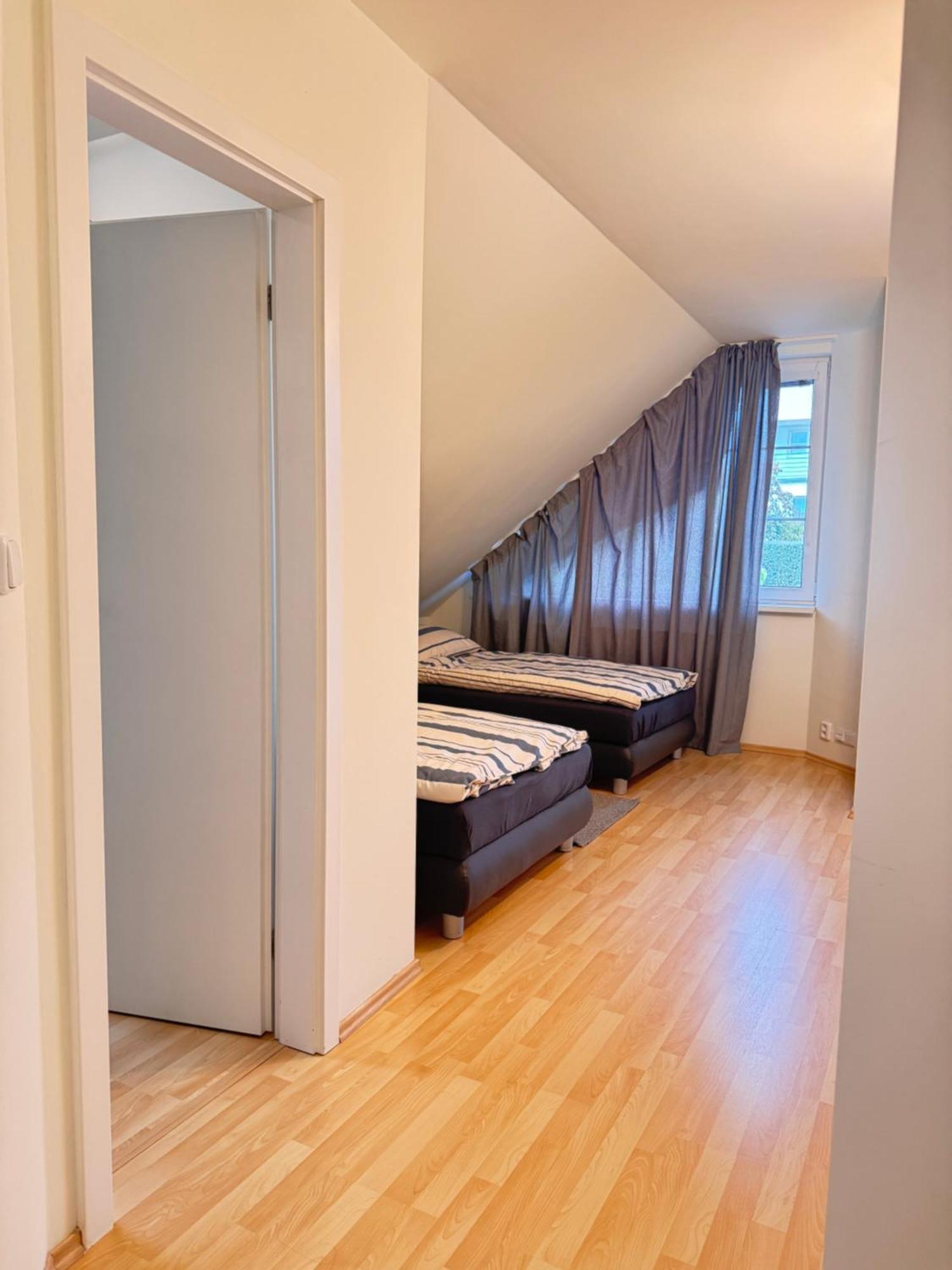 Apartament Diamondvilla, 4 Bedroom Apartment, Garden & *
