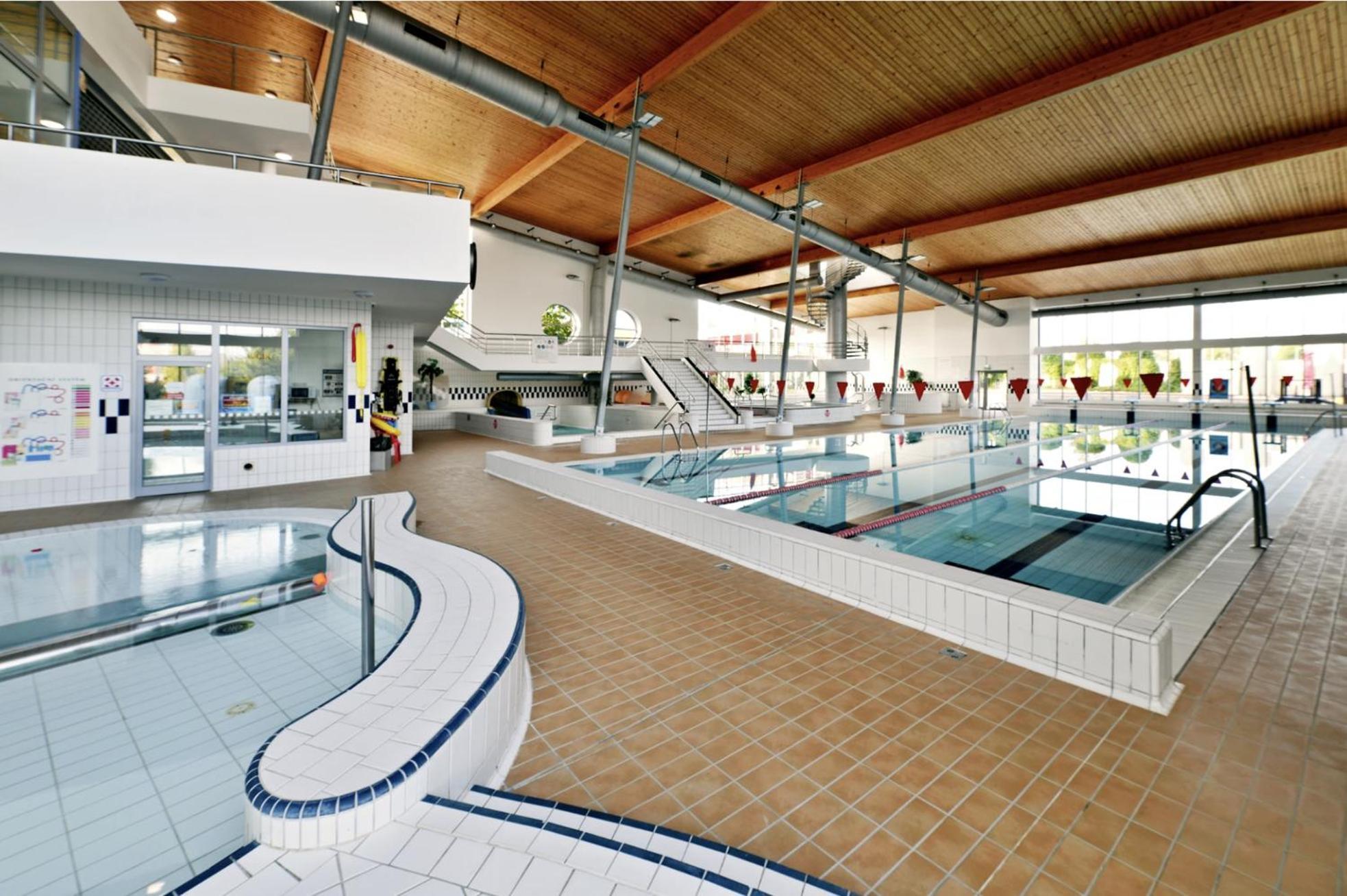 Diamondvilla, 4 Bedroom Apartment, Garden & Apartament Praga