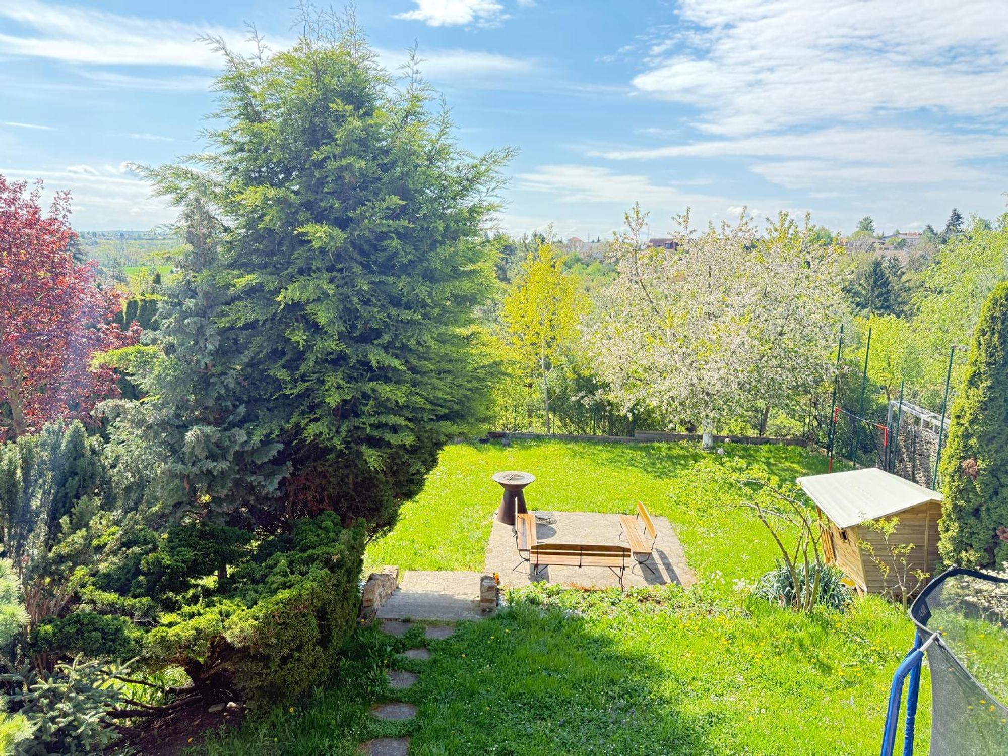 Apartment Diamondvilla, 4 Bedroom Apartment, Garden & Prague